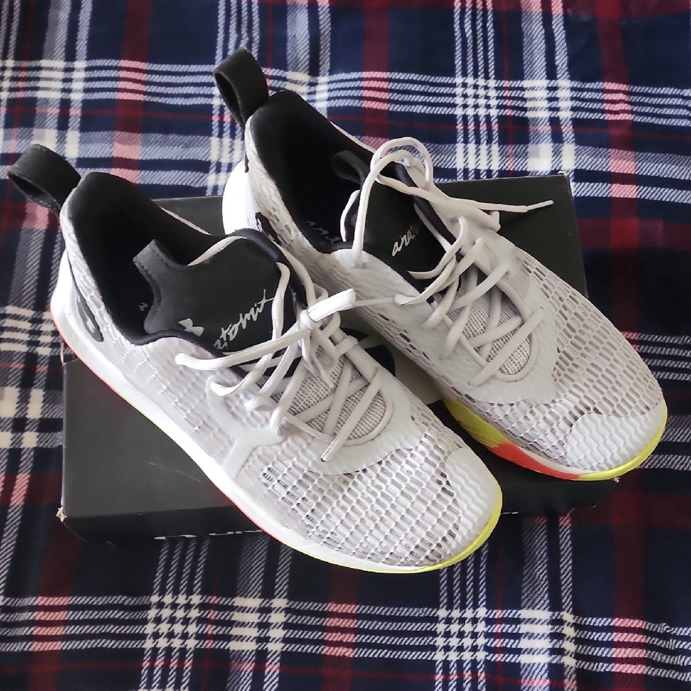 White and Black Under Armour Basketball Sneakers.